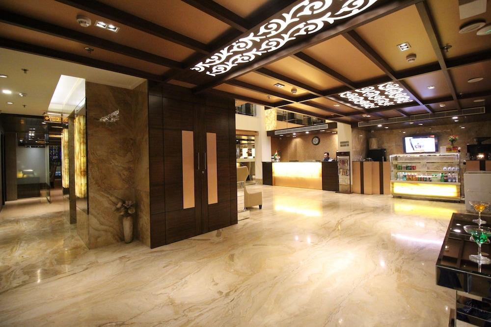 Hotel Golden Grand Дели Экстерьер фото