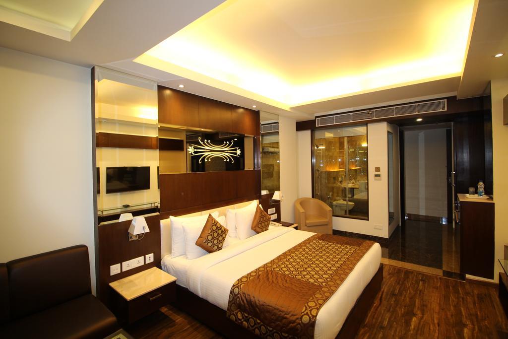 Hotel Golden Grand Дели Экстерьер фото