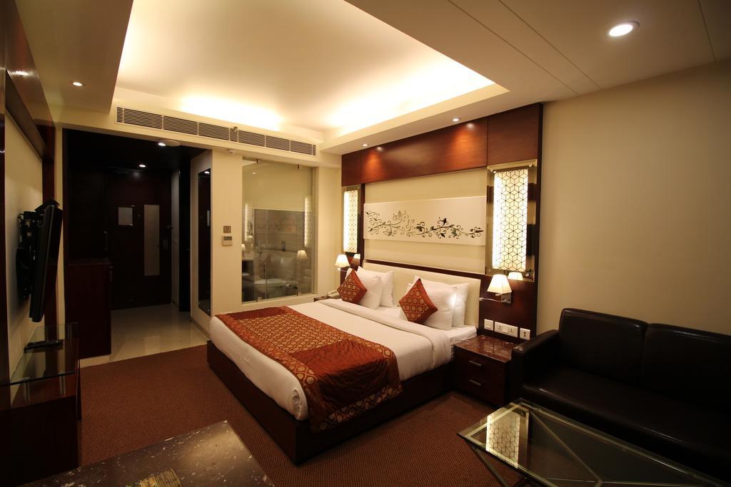 Hotel Golden Grand Дели Экстерьер фото
